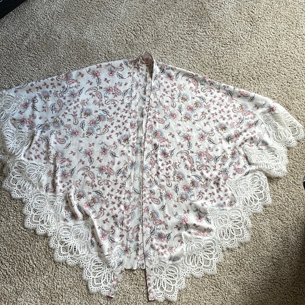 Victorias Secret Shawl/Robe/coverup